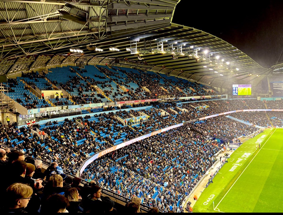 £30 max a ticket for little city tonight. Fucking embarrassing turnout.