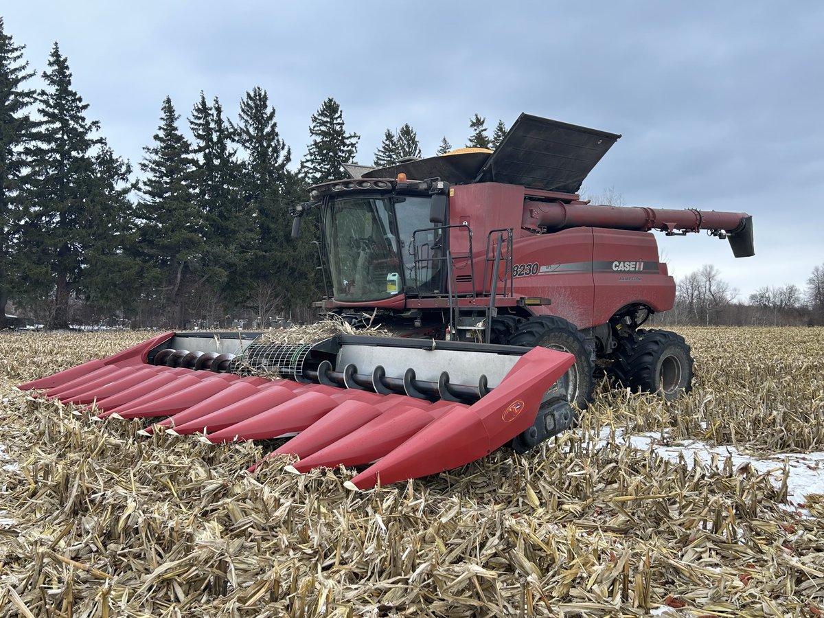 fourneyview's tweet photo. Finally finished corn last night and   with over 50% of wheel bolts still intact!  Winning! https://t.co/kvEIDRU3CR