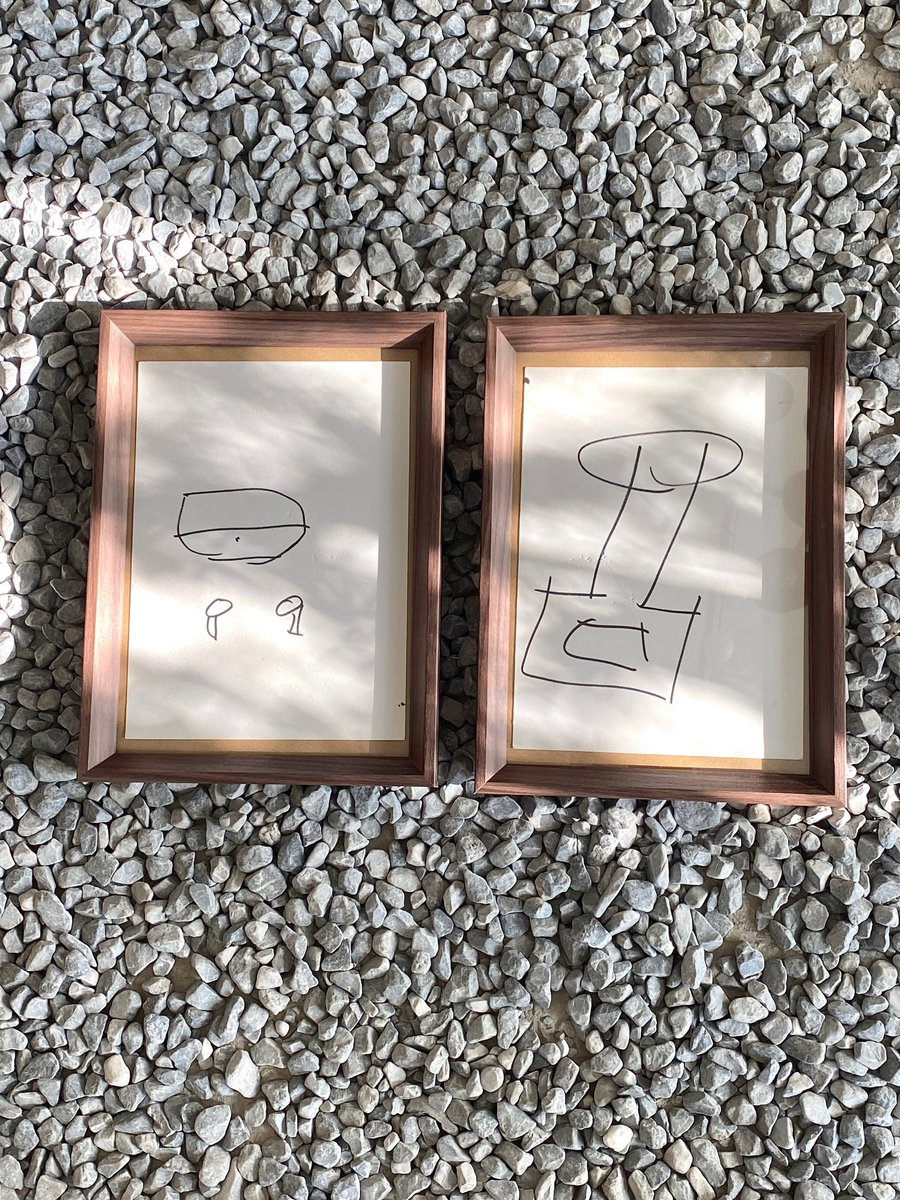 20251217  |  势界POWERCIRCLES  Weibo Update!

​ถึงแฟน ๆ ที่รักทุกคน 
นิตยสาร 势界 POWERCIRCLES X หลัวอีโจว ฉบับปกเดือนธันวาคม จะยุติการจำหน่ายในวันที่ 20 ธันวาคม เวลา 22:59 น. ​(ไทย) 

ก่อนจะปิดการขาย เราได้นำ ภาพวาด 2 ภาพที่อีโจวลงมือวาดเองในช่วงกิจกรรมเกม มาทำเป็นกรอบรูป 🖼️