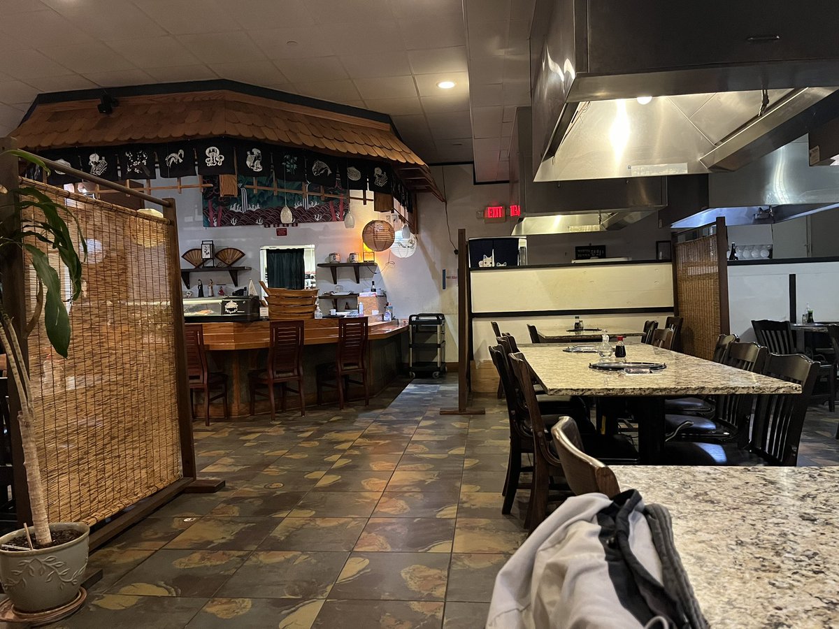 Eating at Koreanana restaurant in Newport News.   #eatlocal.