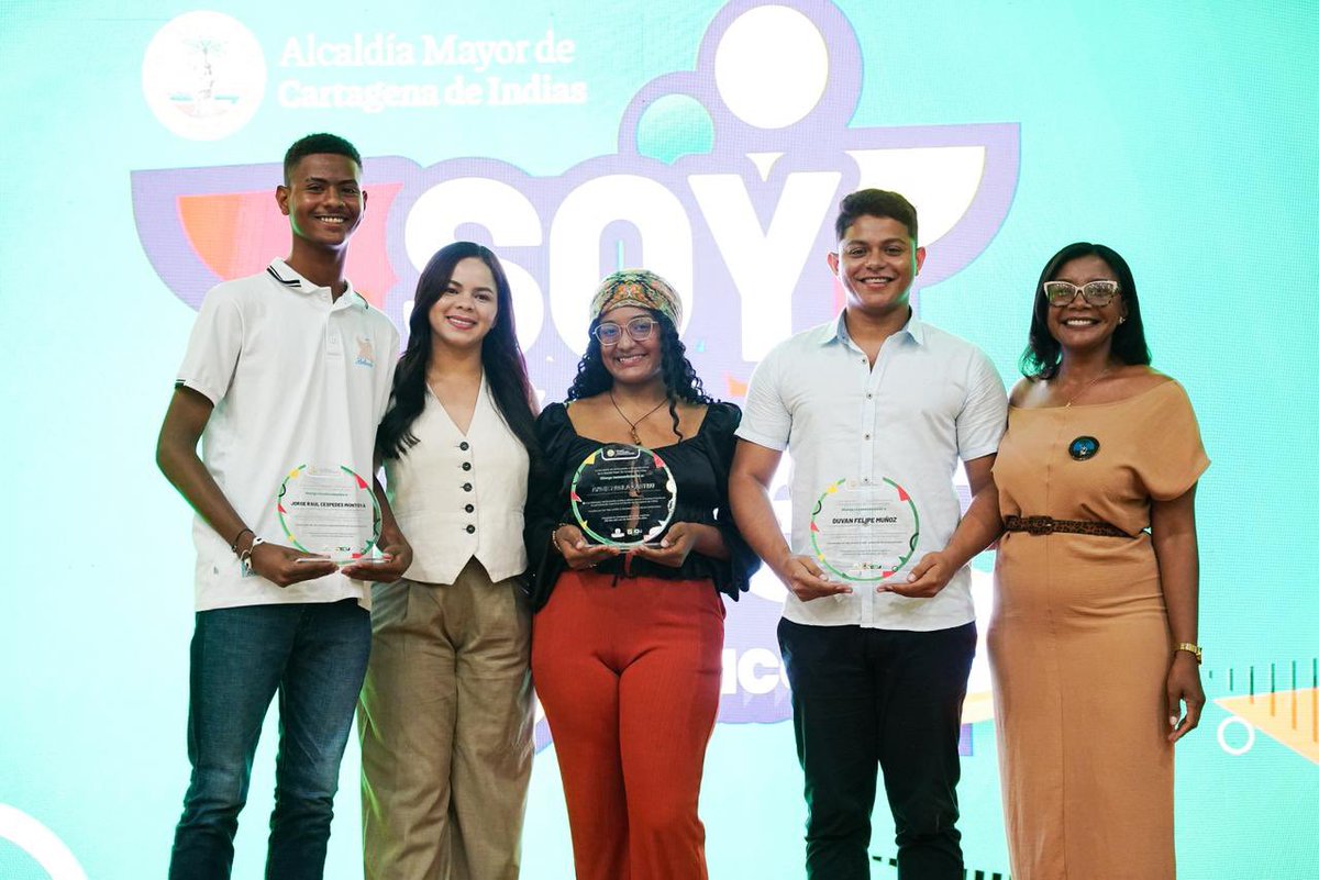 DuvanFelipeM's tweet photo. 🚀SOMOS LOS JÓVENES QUE QUEREMOS IMPULSAR LA CONSTRUCCIÓN DE UNA CARTAGENA A LA ALTURA DE NUESTROS SUEÑOS. 

Gracias Oficina de Juventud @secparticipactg @dumek_turbay x honrar nuestra labor por el fortalecimiento de la participación y acción de los jóvenes cartageneros 🩵 https://t.co/VSt1jHkJo0