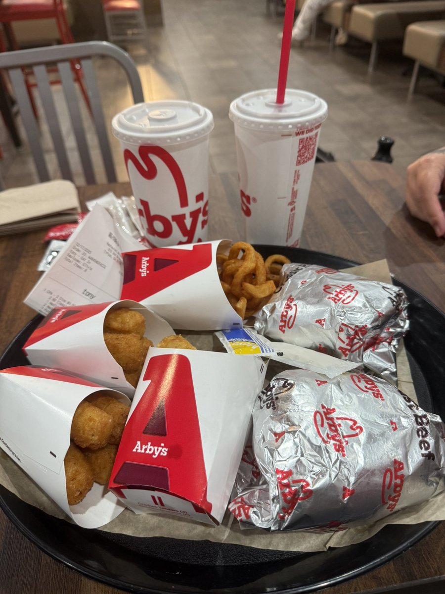 JacobRE1996's tweet photo. In honor of @Arbys joining @JRMotorsports as a sponsor decided to get some for supper to show my appreciation. https://t.co/dfjGPEksyH