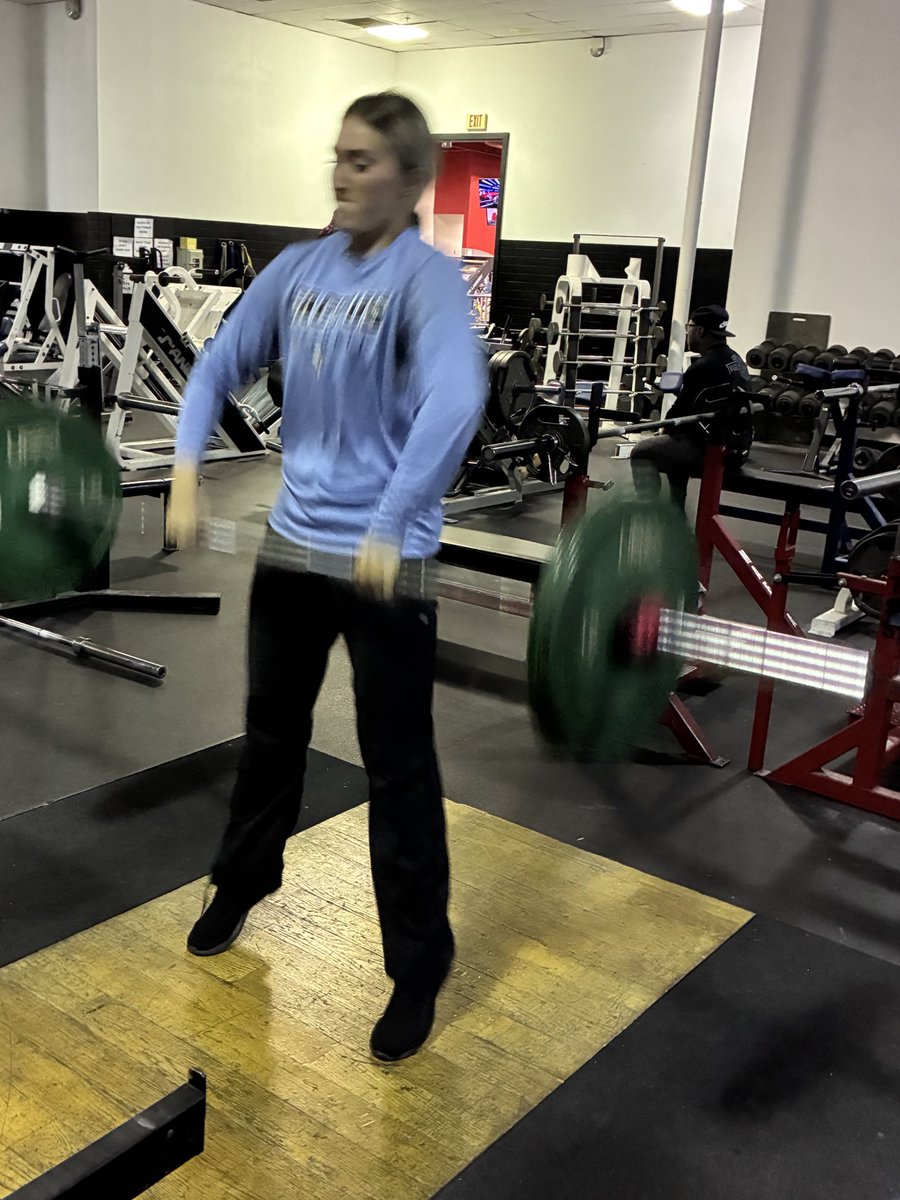 ciara_anthony_'s tweet photo. On Wednesdays we work. Strength and explosion.
@AZBoltsWalding @PCBearsSoftball @kja5144 https://t.co/AJq3tO9OIL