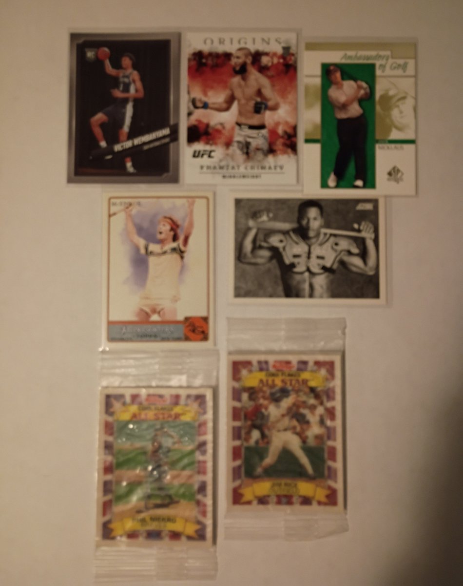 RobRager's tweet image. Giveaway this week!!

You get all of it. 

Shaq, Bo, Mike Trout, Nicklaus, McEnroe, Wemby, Whitey, Chimaev, Mettenberger, Rice and Niekro. 

I'll draw a winner at the end of the week when the sale ends. 

Follow and Repost to enter. 

Thanks and good luck 🤞👍👍