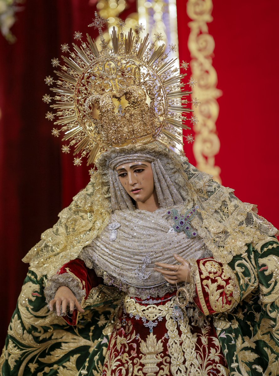 Comienza un nuevo 18 de diciembre, Festividad la Expectación del Parto de la Santísima Virgen.

Todos los hijos de la Esperanza nos unimos en el gozo de vivir, un año más, el día de nuestra bendita Madre.

Señora, te pedimos que sigas velando diariamente por nuestras intenciones