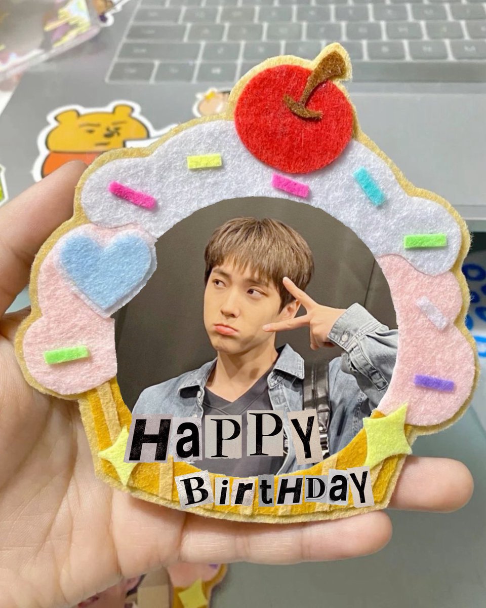 bz_boys's tweet photo. [#청공소년]

2025.12.18 #Happy_SH_Day 🎂
막둥이 승현군의 생일을 함께 축하해 주세요 🖤 https://t.co/hcljsjkj1p