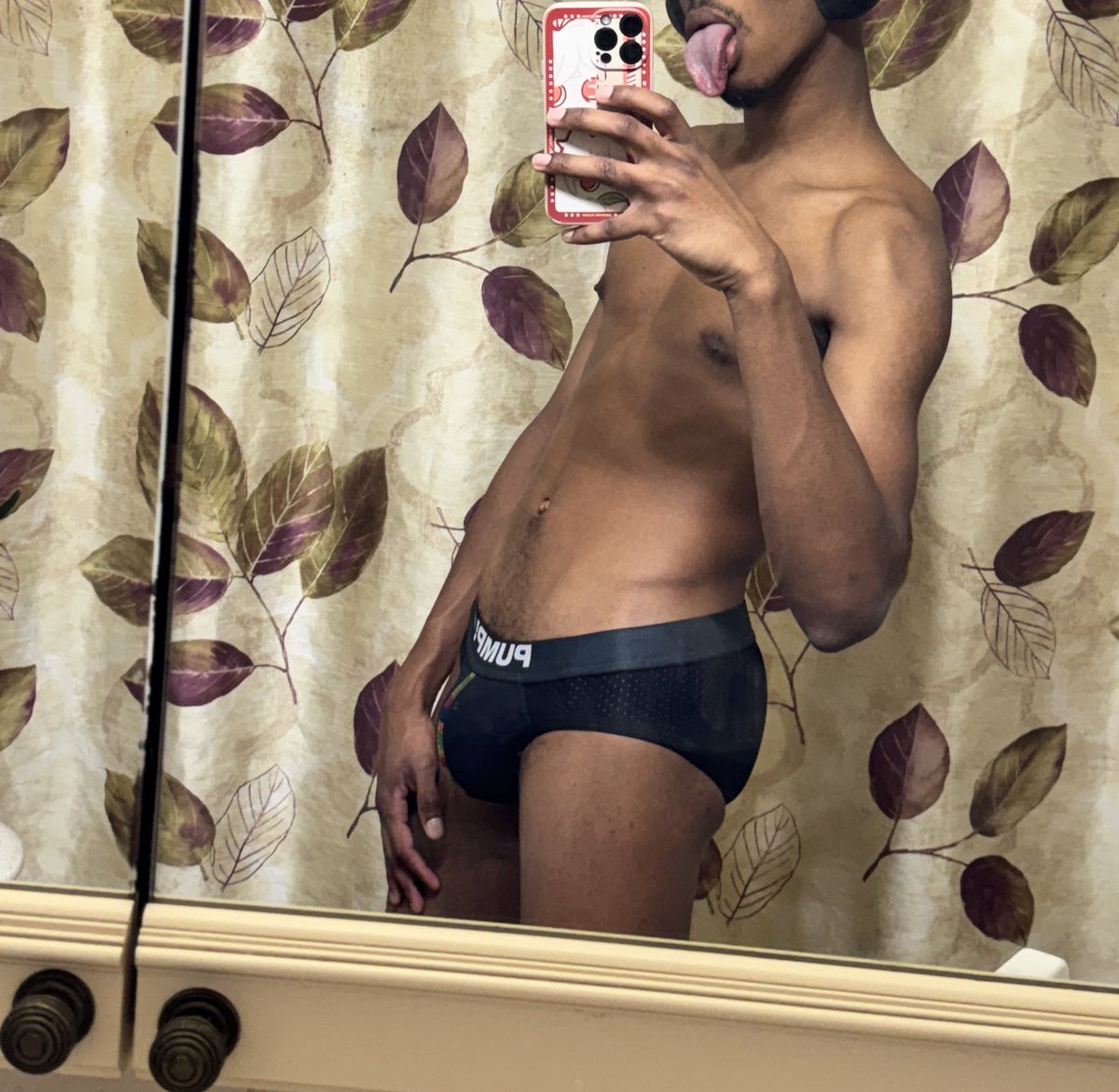 Which do you prefer to see me in? 🍆😏