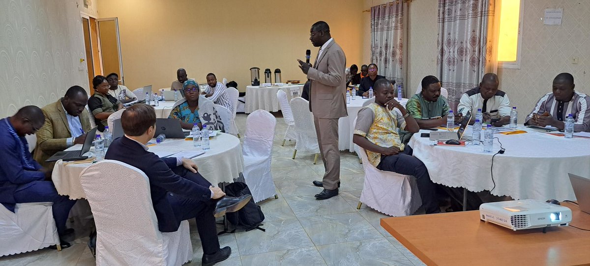 FAOBurkinaFaso's tweet image. La @FAOBurkinaFaso, en collaboration avec le @Marah_BF, accompagne le @burkina dans le renforcement du suivi et de l’analyse des politiques agricoles et alimentaires, au service de systèmes agroalimentaires plus performants et inclusifs.