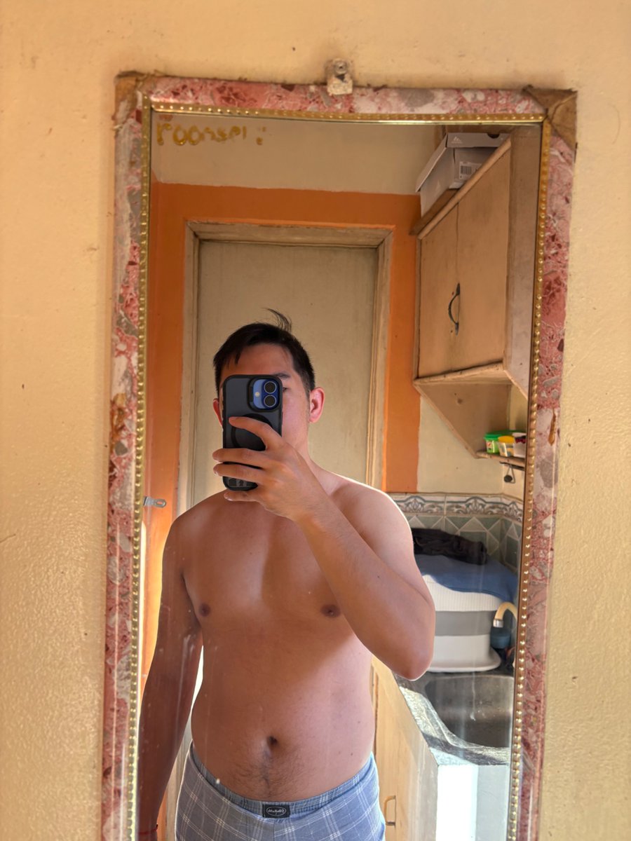 Lee Vogue tweet media