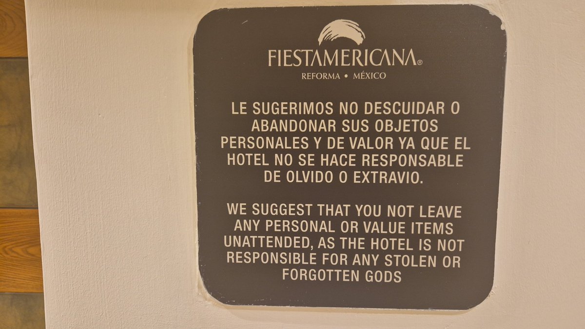 AlFrBd's tweet photo. @fiestamericana hay oportunidad de mejora en su traducción a la salida del salón Nuevo León en Fiesta Americana Reforma https://t.co/RPGhUG3myX