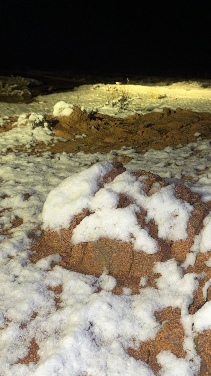 حايل الفاتنة ، الساحرة ، مالها مُنافس.🤍🤍🤍

ثلوج حايل ❄️🌨️

17 ديسمبر 2025 م

 #ثلوج_حايل