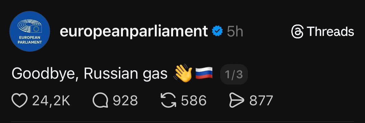 antisecto's tweet image. Пам'ятаєте дебільну брехню і пропаганду путіна, ніби Європа не виживе, замерзне, зникне без російського газу? Виявилось, що він взагалі не потрібен, якщо розібратись. Ще й ціни впали в 13 разів, коли "газпром" послали.