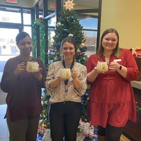 mutualsavings's tweet photo. Nothing says happy holidays like a cup of hot chocolate!🍫 

#MutualSavingsCreditUnion #WhereRelationshipsMeanMore https://t.co/PNnfjvpniJ