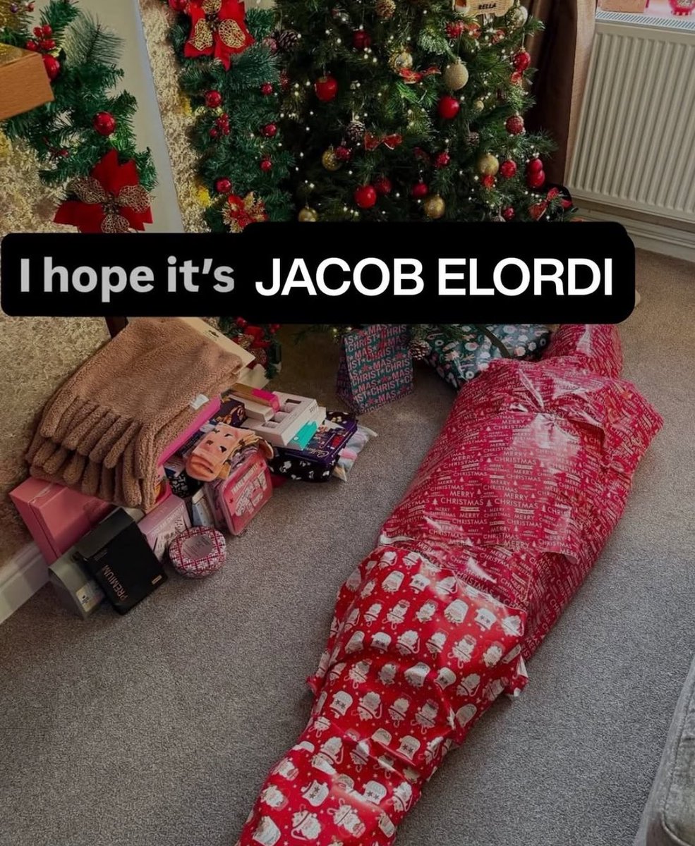 𝐣𝐚𝐢𝐦𝐬 ♱🦩 (@fuckitblegh) on Twitter photo 