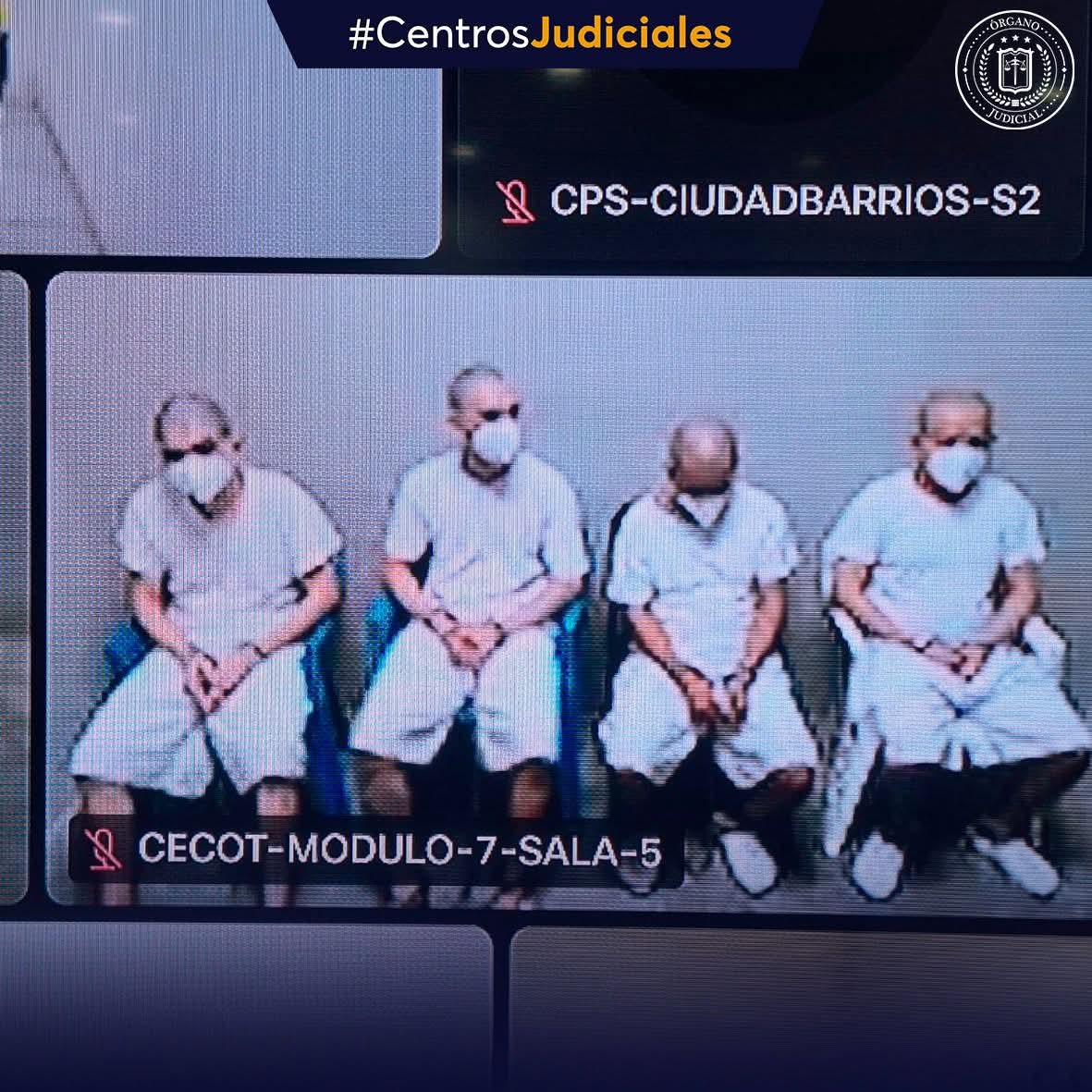 130 AÑOS DE PRISIÓN PARA PANDILLEROS QUE ASESINARON A LOS HERMANOS TOLEDO

El Tribunal Quinto Contra el Crimen Organizado de San Salvador impuso una condena de 130 años de cárcel a 16 integrantes de la MS-13, responsables del homicidio agravado y la desaparición de Karen y