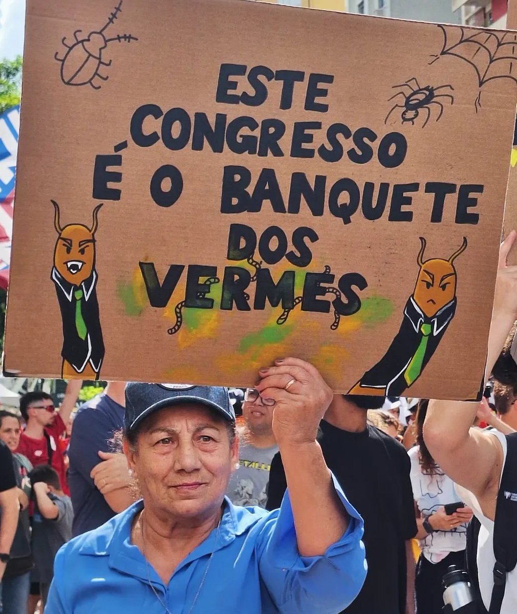 Dosimetria, a anistia "light" para os golpistas já foi aprovada no Senado também. 

E o fim da escala 6x1 para os trabalhadores?

 NADA.