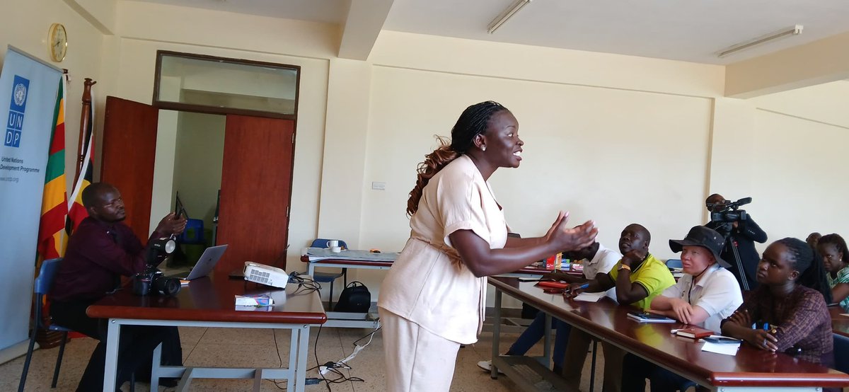 Olulung Fiona tweet media