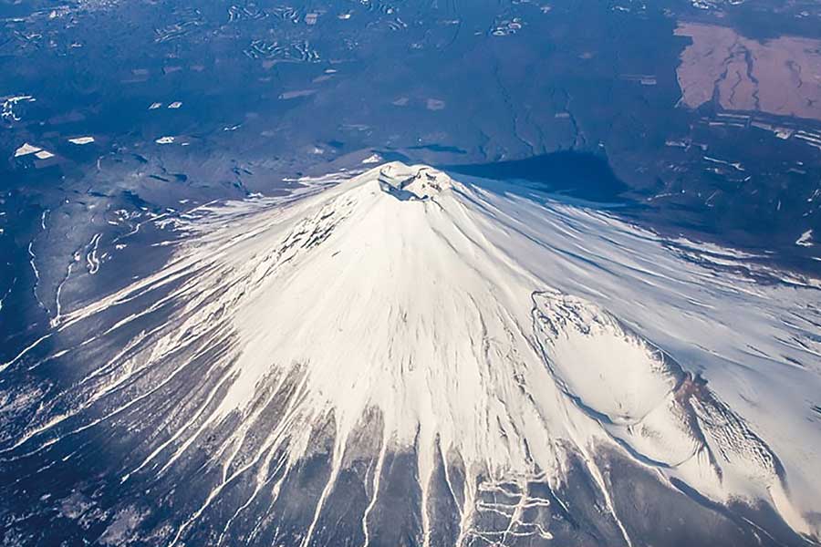 おはようございます。
皆様 #初夢 は何を見られましたか？残念ながら富士山を見れなかった方に向け「＃自衛官だから出会えた景色」から富士山をお送りします！