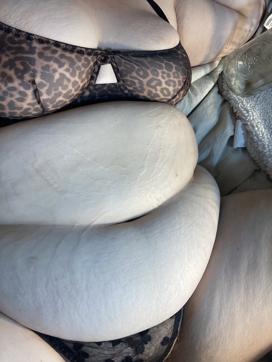Are you more of a tummy or tit lover ?