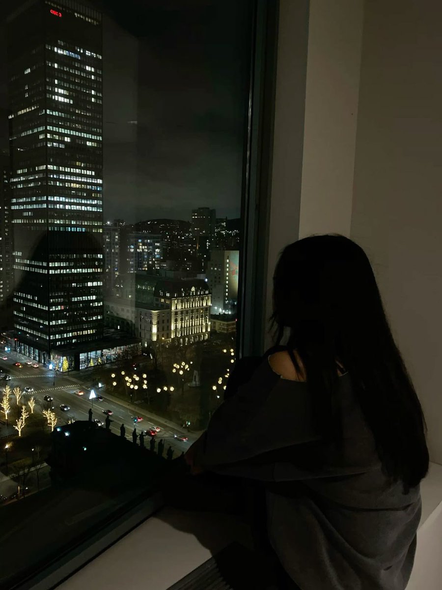 أحيانًا لا يتجلّى جوهر البصيرة 
إلاّ بعد مسارٍ طويل من الضياع ..