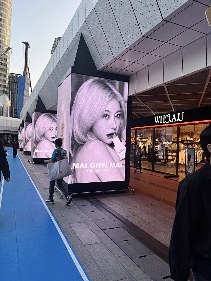 chaerykai's tweet image. this insane face card should be everywhere