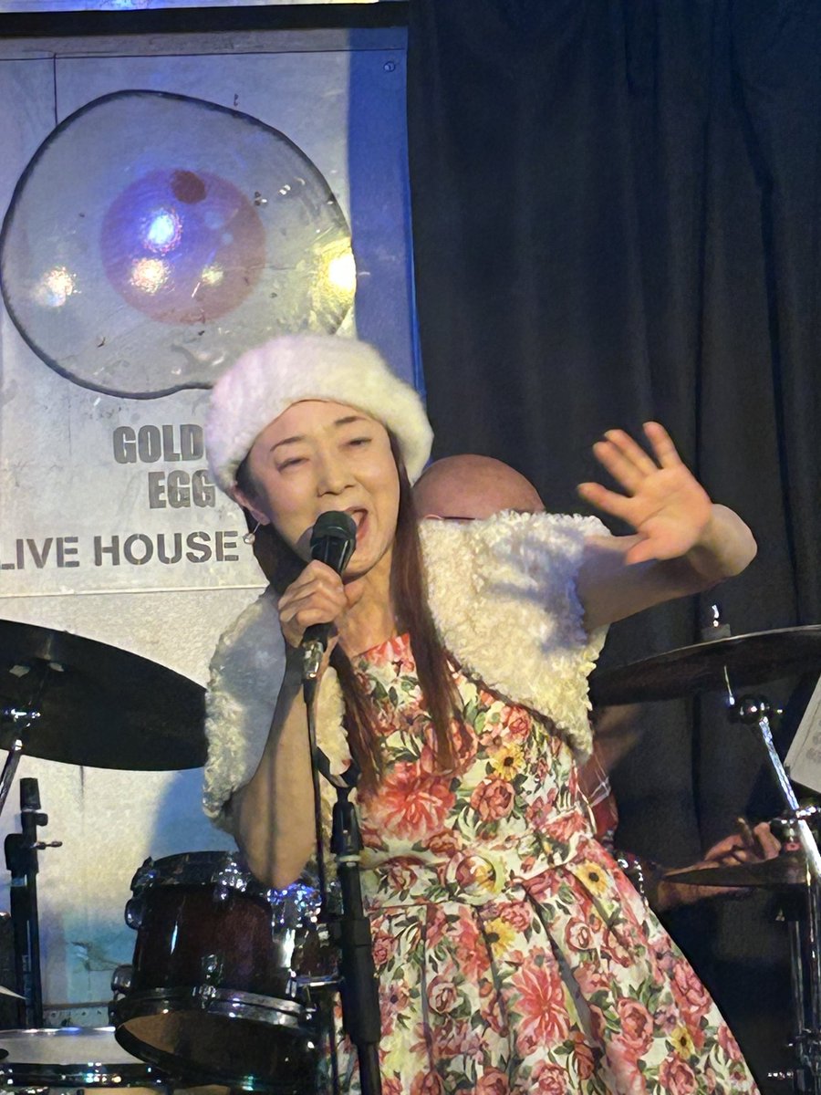 time_leaps's tweet photo. 今年最後のライブ、新宿ゴールデンエッグ月曜チワキデー無事終わりました。
新体制での初ライブでもあり、多くのお客さまに来て頂き感謝いたします。
2026年も偶数月第3月曜日のチワキデーに出演予定です。新曲やライブでの未演奏曲もどんどん取り入れる予定です。
来年もよろしくお願いいたします！ https://t.co/QHaFQo2NJx