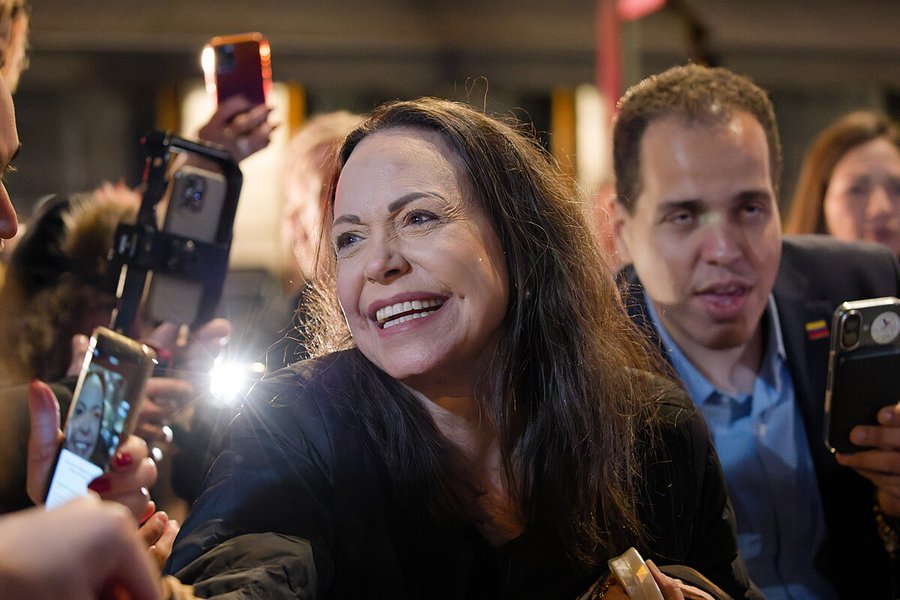 The Grayzone – Julian Assange: Sweden Broke Own Laws With Nobel Prize to Venezuela’s Machado