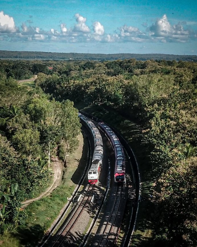 Kereta Api Indonesia tweet media