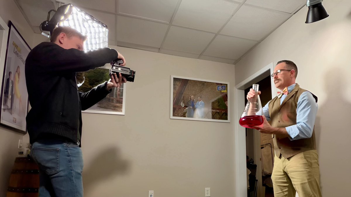 STEMLabOnTheGo's tweet photo. Excited about some major makeovers in 2026. After 18 years, Hooked on Science will transform to Mr. Science’s STEM Lab. Same awesome award-winning STEM enrichment with a fresh coat of paint and more. #MrScience #2026Ready https://t.co/ZAXZ3MZHDi