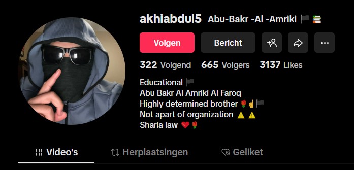 PVelleAntiJihad's tweet image. This young American ISIS jihadist, who glorifies recent massacre at Sydney's Bondi Beach, appears to have terrorist plans for Christmas. Possibly even a suicide attack! @TPASarah @GenFlynn @FBI @FBIDirectorKash @FBIDDBongino @DHSgov @realDonaldTrump @POTUS @JDVance @VP @elonmusk