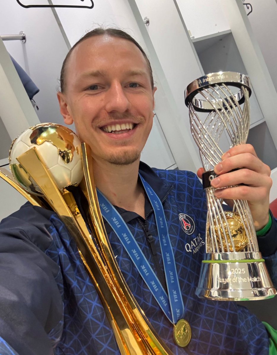 луи ( mort ) tweet media