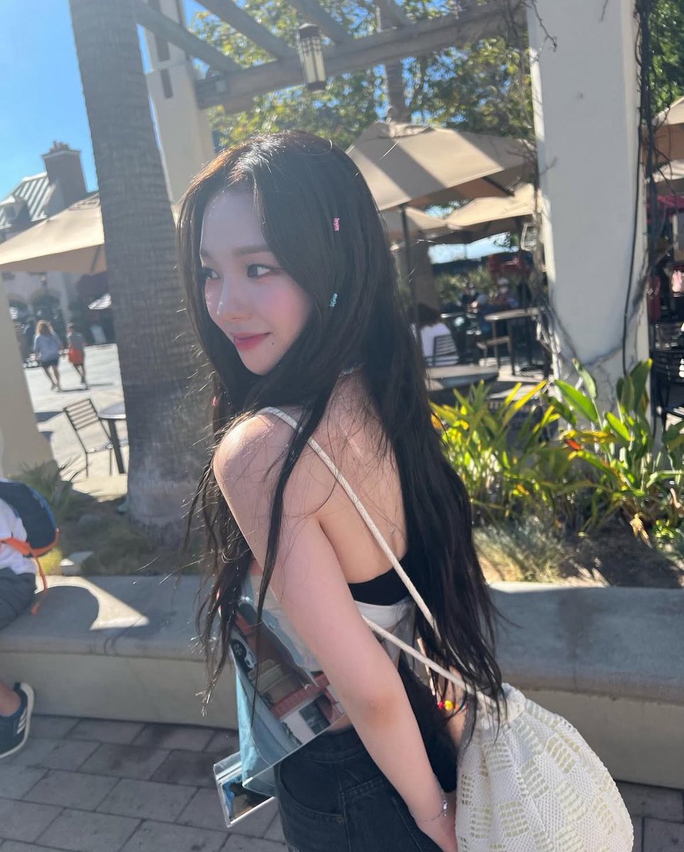 𝐥𝕚𝐟ǝ’𝚜 𝕥o͞o æ𝐫𝕚a𝐥 ! ♡ tweet media