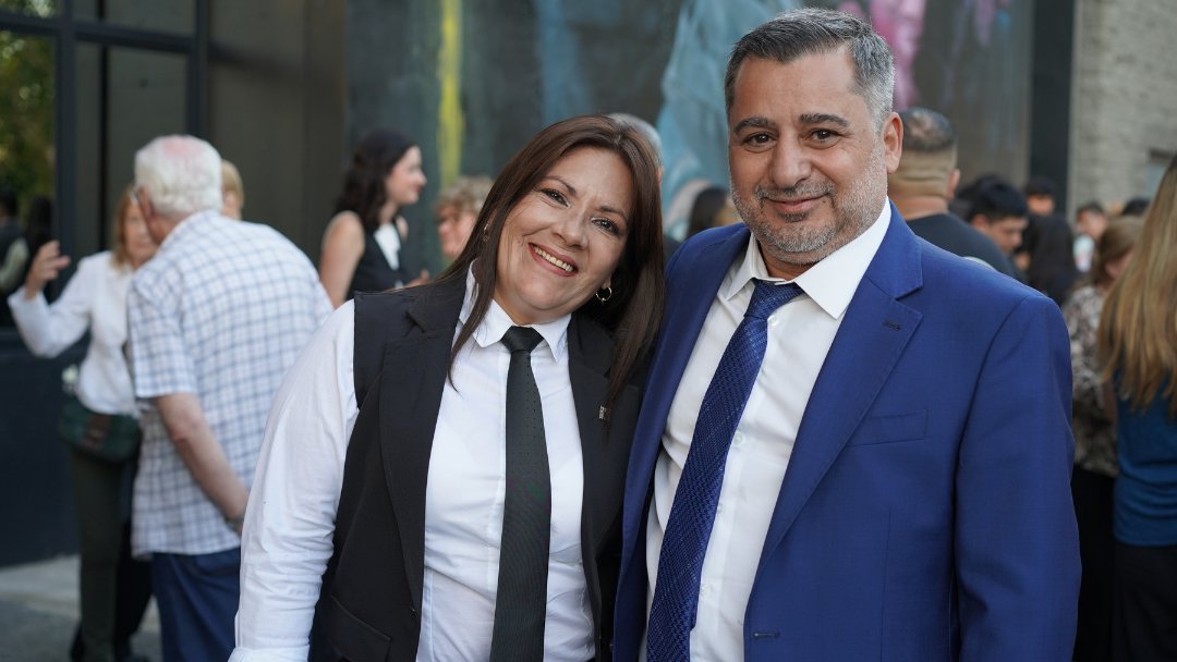 Hoy acompañé la ceremonia de Colación de Grado de <a href="/DerechoUNLZ/">Derecho UNLZ</a> junto a <a href="/marfervazquez/">Maria F. Vazquez</a> , un acto de mucha emoción que significa el objetivo cumplido. Es un momento para compartir con quienes nos acompañaron en ese camino, porque este logro no es sólo personal.
Es por eso que en