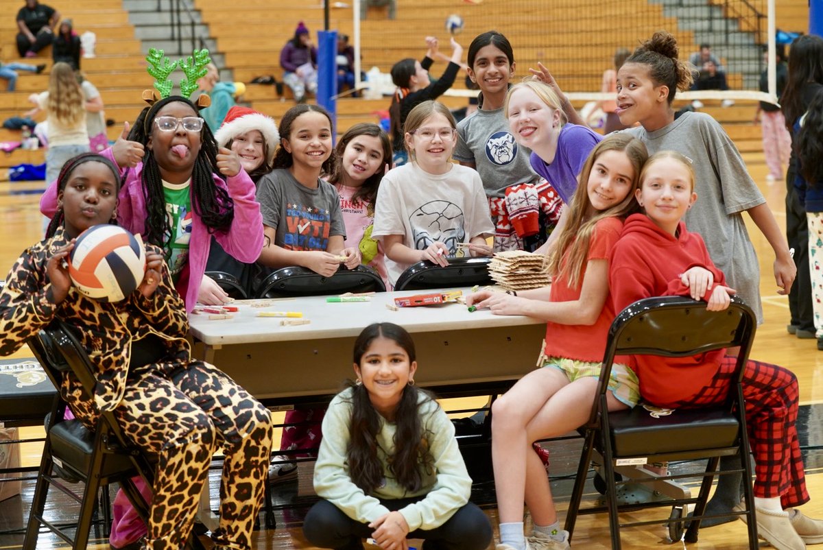 IPSAthletics's tweet photo. A VERY FUN IPS SPORTS NIGHT! 

We start our evening by taking a dip in the pool 🏊🏽‍♀️ over at @Titanathletics1 where all of our HS teams are in action! 

Then we stop by @IPS_ArlingtonMS for our Trailblazers Girls Volleyball Christmas 🎅 team bonding night! https://t.co/WOdp765u6F