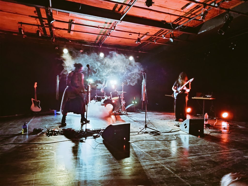 La Bestia de Gevaudan debe ser una de las bandas más intensas que tenemos en nuestro underground post metalero. 10 años de "Feral", uno de mis discos favoritos de esta movida.