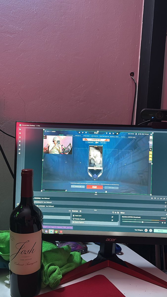 Some valorant
Twitch.tv/ButterzzR6