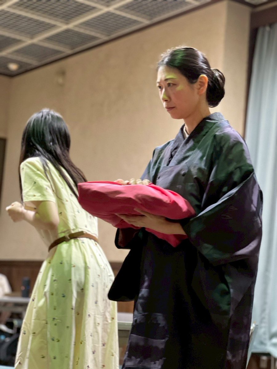 いい写真をいただいた☺️

#ネコ脱出 本公演
『#烈火のオカン！！』
下北沢「劇」小劇場
12/24（水）〜28（日）

🎫ご予約（谷口礼子扱い）
ticket.corich.jp/apply/409229/0…

#烈火のオカン #ネコ脱出