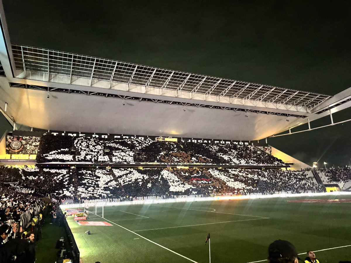 bianchinisccp's tweet photo. A FIEL É FODA! VAI CORINTHIANS https://t.co/RGuBsrm1lz