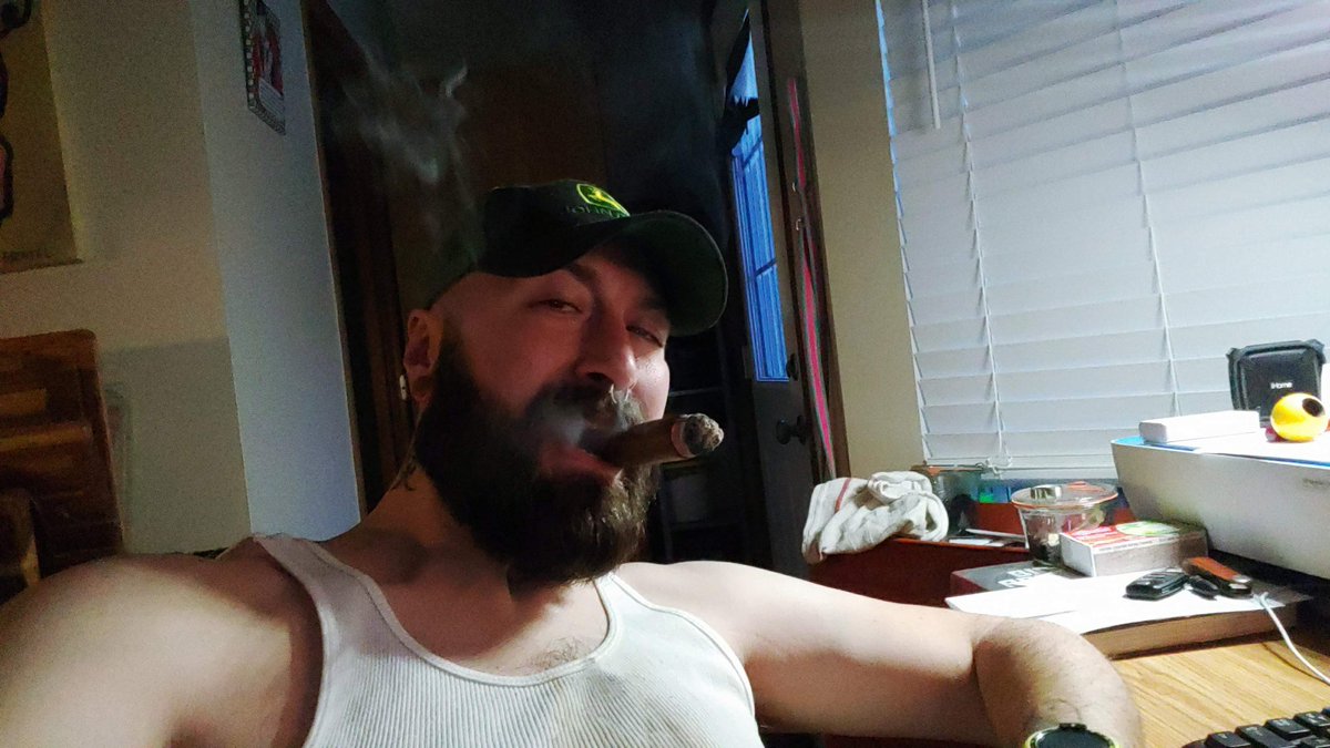 LumberSnack tweet media