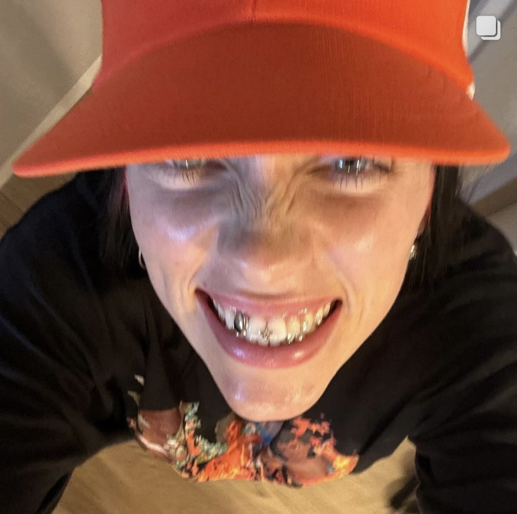 ifitriedtoleave's tweet photo. happy 24th bday to the goattt 💌
@billieeilish https://t.co/f4BLvfdWYl