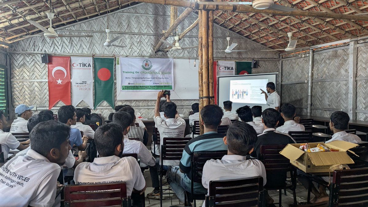 Obide68974's tweet photo. 𝐎𝐧 𝐓𝐮𝐞𝐬𝐝𝐚𝐲, 𝟏𝟔𝐭𝐡 𝐃𝐞𝐜𝐞𝐦𝐛𝐞𝐫 𝟐𝟎𝟐𝟓, Rohingya Youth Voices - RYV 𝐬𝐮𝐜𝐜𝐞𝐬𝐬𝐟𝐮𝐥𝐥𝐲 𝐜𝐨𝐧𝐝𝐮𝐜𝐭𝐞𝐝 𝐢𝐭𝐬 𝐎𝐫𝐠𝐚𝐧𝐢𝐳𝐚𝐭𝐢𝐨𝐧𝐚𝐥 𝐁𝐞𝐡𝐚𝐯𝐢𝐨𝐫 𝐓𝐫𝐚𝐢𝐧𝐢𝐧𝐠 𝐥𝐞𝐝 𝐛𝐲 M. Furquan Mirza. https://t.co/aFX0qiyTgt