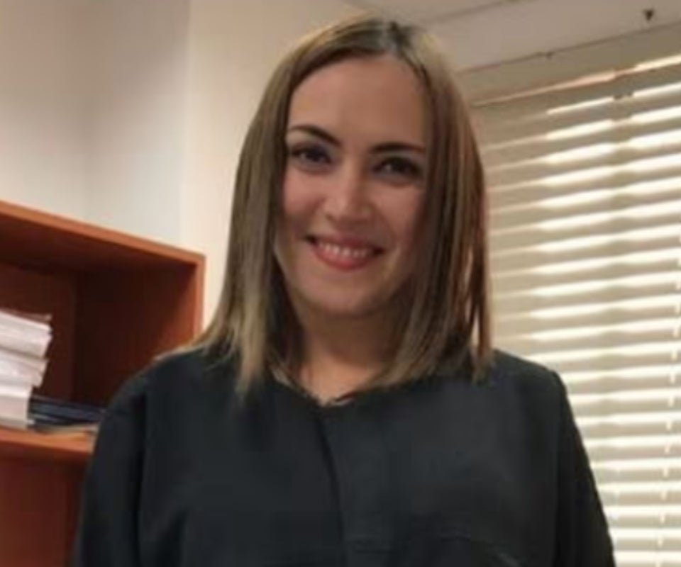 Lamento profundamente el fallecimiento de la Jueza Vivian Polanía. Tuve la oportunidad de conversar con ella en varias ocasiones, en las que manifestaba sentirse perseguida dentro de la Rama Judicial por su forma de ser y ejercer su labor. Fue una mujer valiente, que enfrentó con