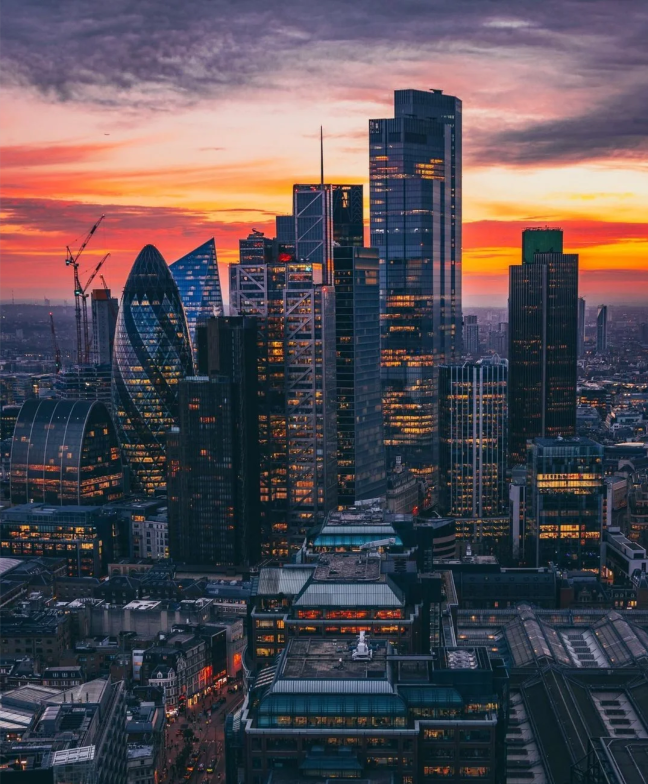 Rachel96354's tweet photo. London📸Veronika  Medunova. https://t.co/W1BbweaH8I