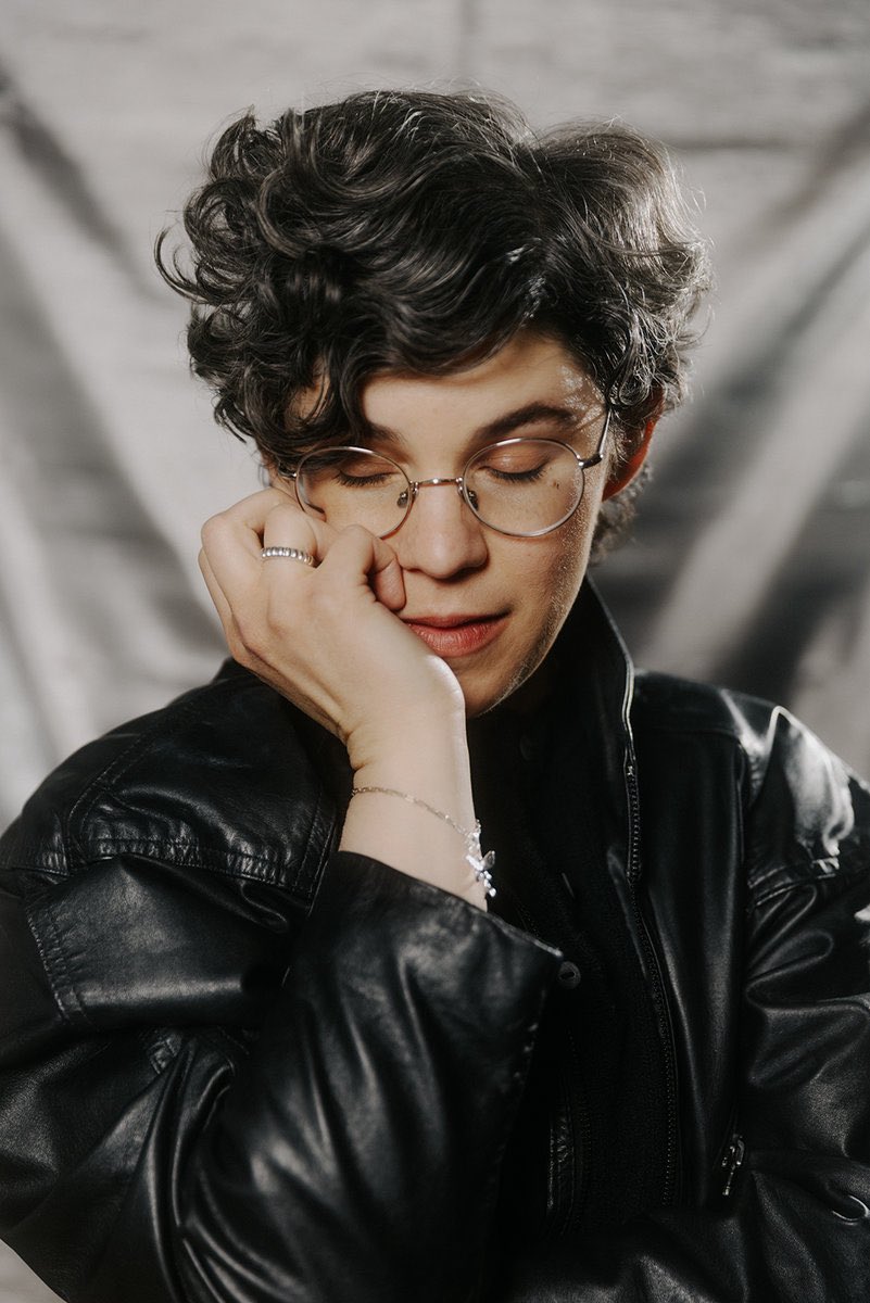 ToonHive's tweet image. Adam Muto confirms that Rebecca Sugar was a writer and storyboarder on the ‘Adventure Time: Fionna and Cake’ Season 2 episode ‘The Worm and His Orchard.’

Out tomorrow on HBO Max!