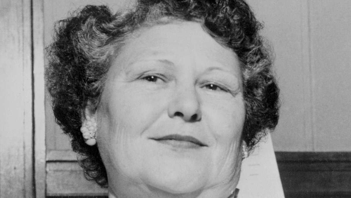 fasc1nate's tweet photo. Nannie Doss: The Brutal Story of the Giggling Granny https://t.co/0o8MgQWXyH https://t.co/hqyeD8Mo4Y