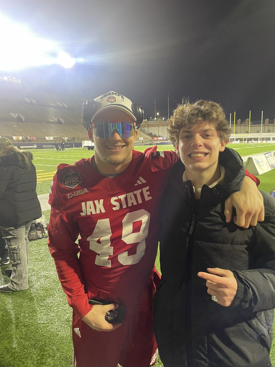 declan gallagher tweet media