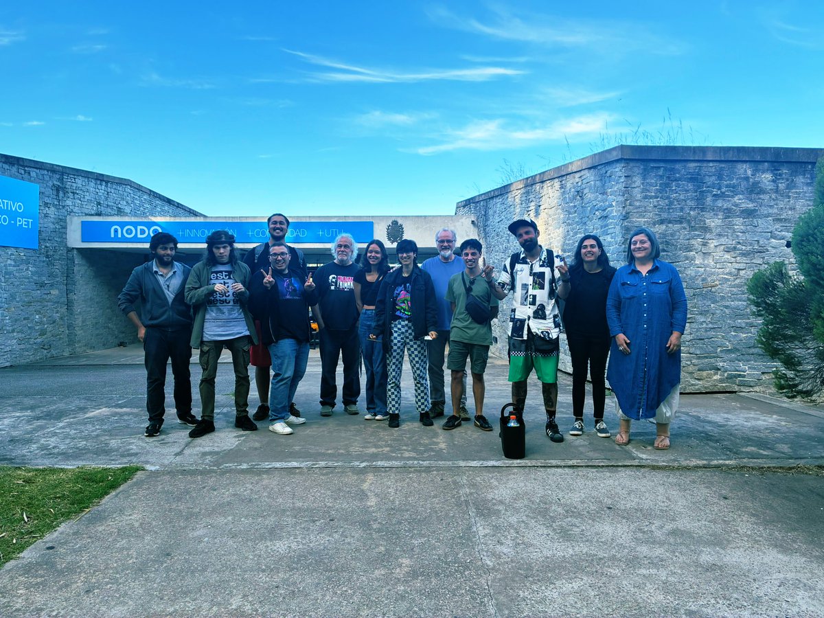 Polo Educativo Tecnológico Arrayanes de UTU tweet media