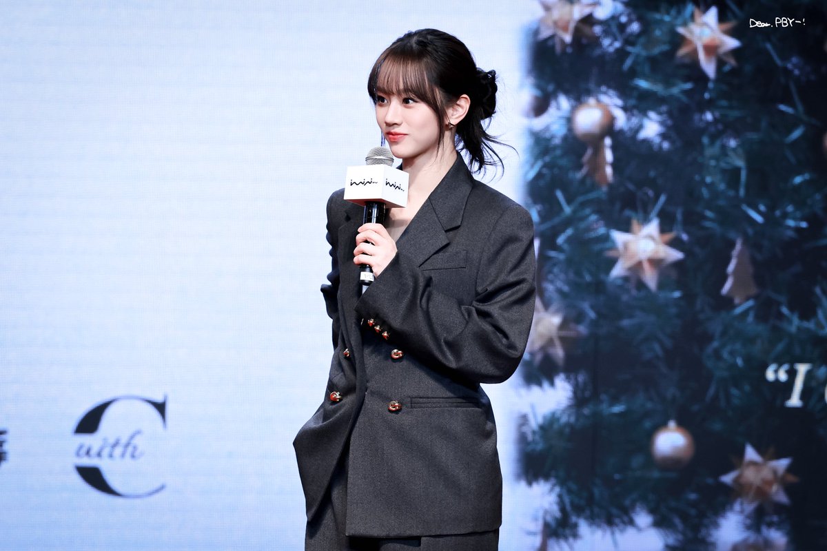 diane52979's tweet photo. Just a confident 31 years old woman who has built and still builds a great &amp; sucessful career

#이혜리 #혜리 #LEEHYERI #Hyeri #hyeroomy https://t.co/9tzNInOVpw