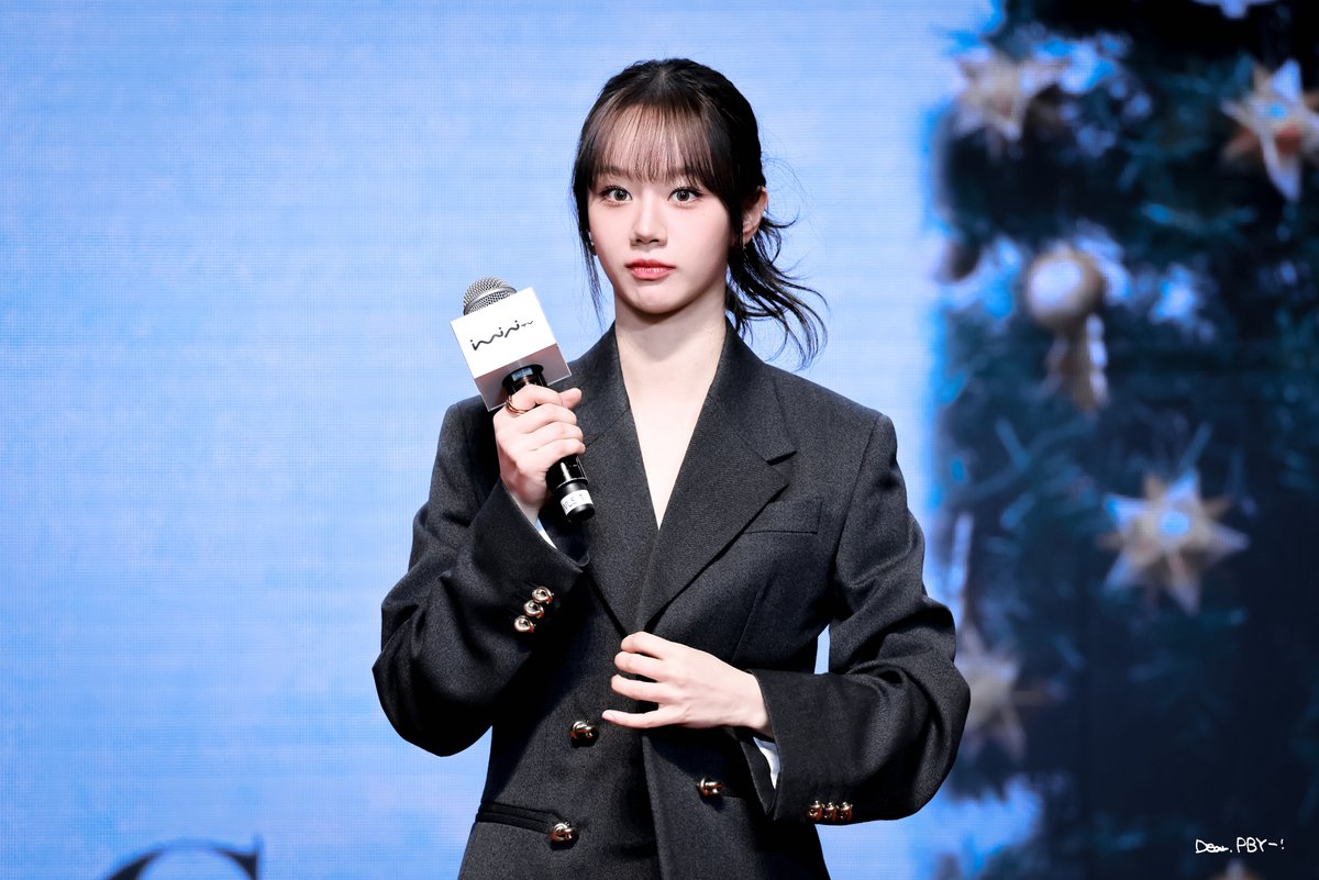 diane52979's tweet photo. Just a confident 31 years old woman who has built and still builds a great &amp; sucessful career

#이혜리 #혜리 #LEEHYERI #Hyeri #hyeroomy https://t.co/9tzNInOVpw