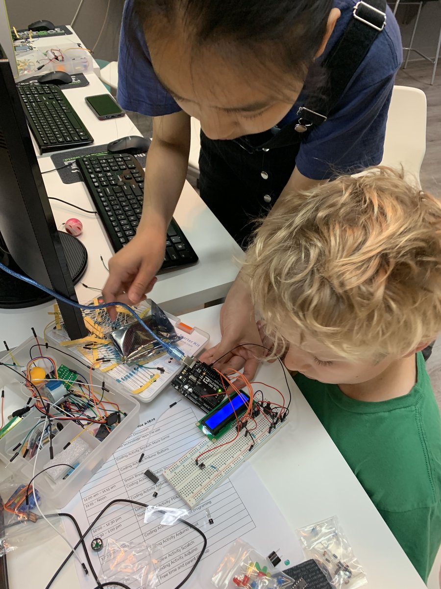 ThecoderschoolN's tweet photo. Raspberry Pi is just a tasty dessert! It's also a computer that you make yourself! Look at this young coder work hardware into his lesson! 🖥️

#raspberrypi #coding #codingschool #codingschoolforkids #kidswhocode #learn2code #hardware #sofware https://t.co/WlPrpY4tyP